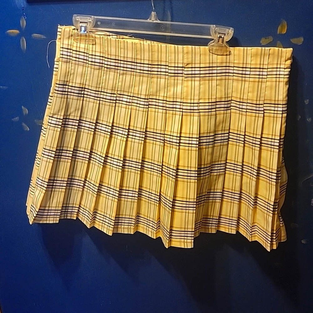 Never worn plaid alternative skirt